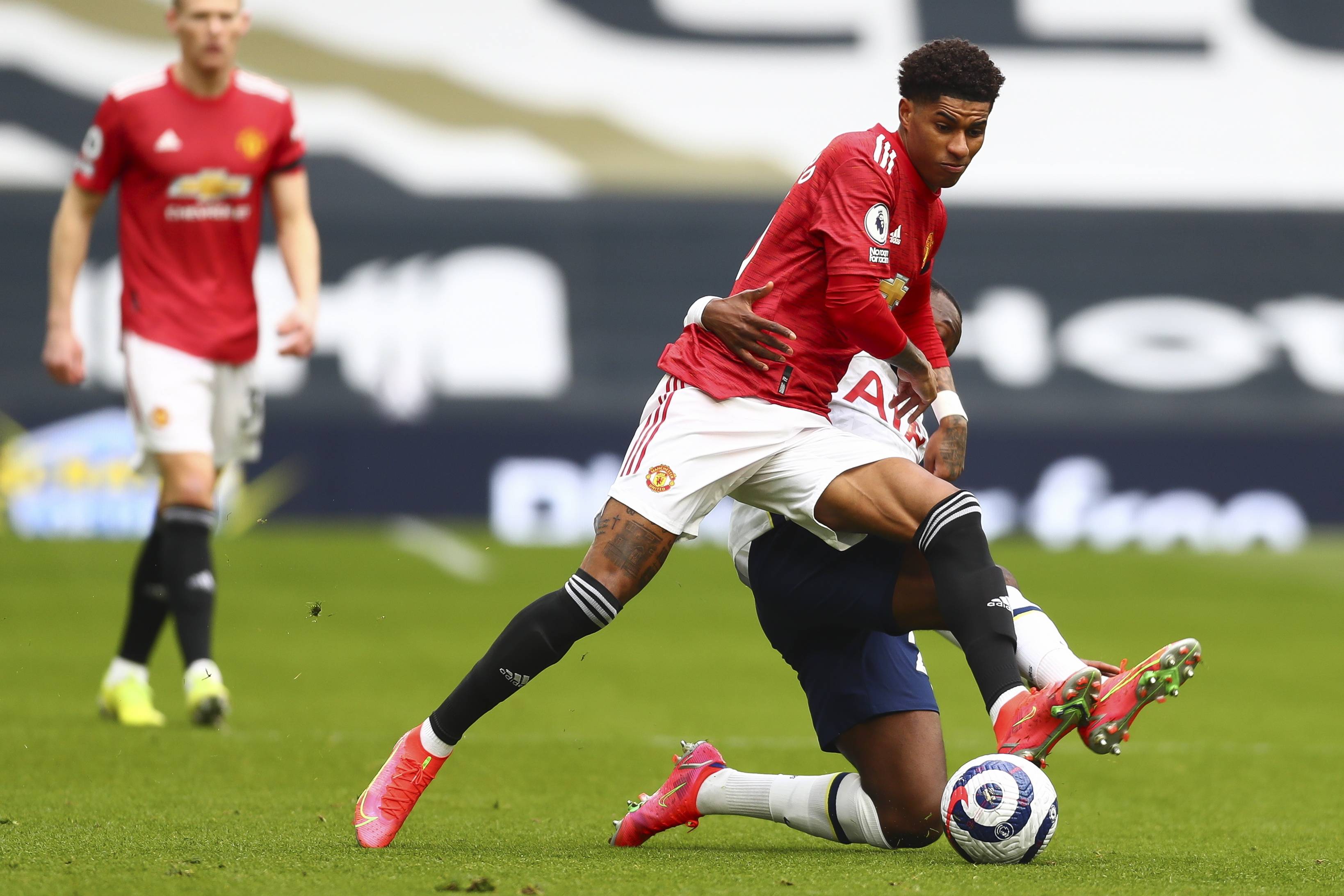 吸引全球关 吸引全球关